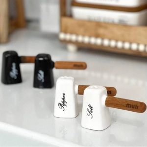 نمکپاش دسته چوبی صنا مدل یارا mvh